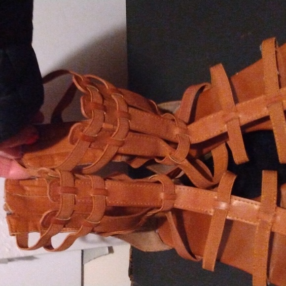 Sandals - Picture 4 of 7